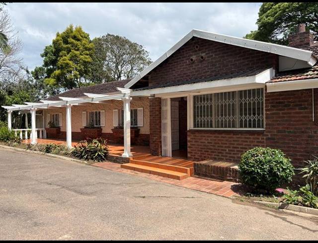 7 BEDROOM HOUSE FOR SALE IN ROUKEN GLEN